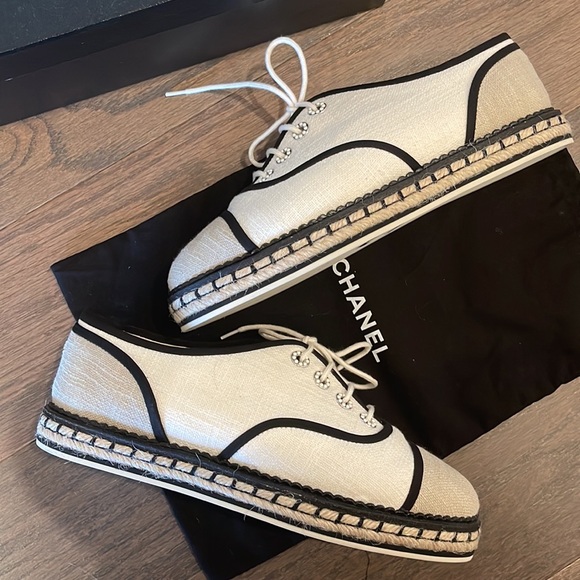 Like New✨Chanel Cotton Lace Up Espadrilles / Size 39 - Picture 5 of 10